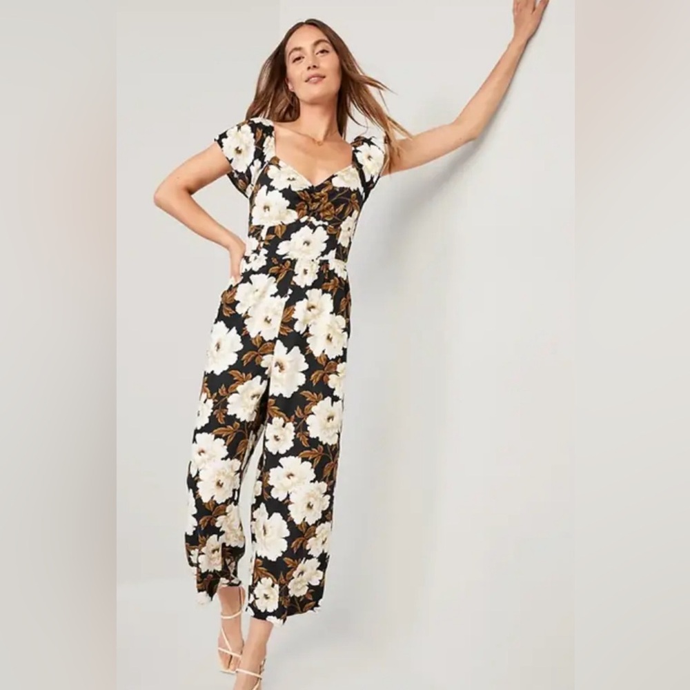 Old Navy Floral Flutter Sleeve Black Brown Floral Romper Jumpsuit Size L